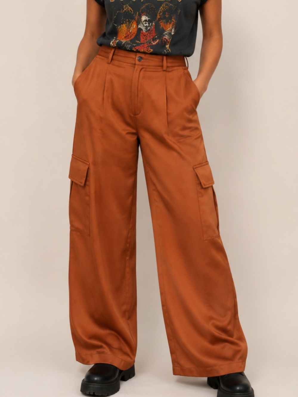 NWT - Astrid Wide Leg Satin Cargo Pant - SzS